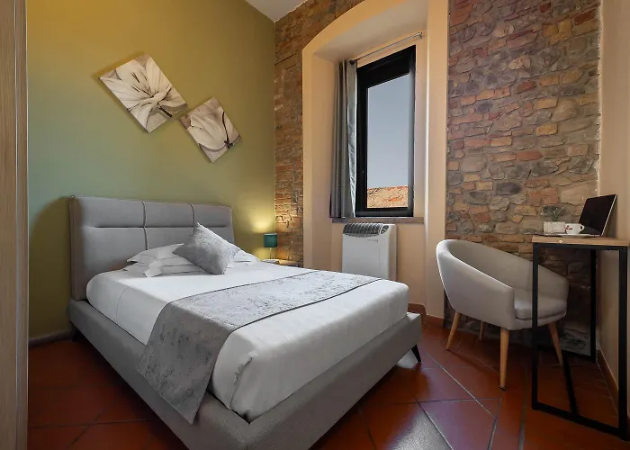 Dmora Retreat Парма