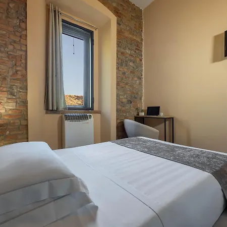 Dmora Retreat * Parma