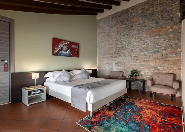 Dmora Retreat Hotel *